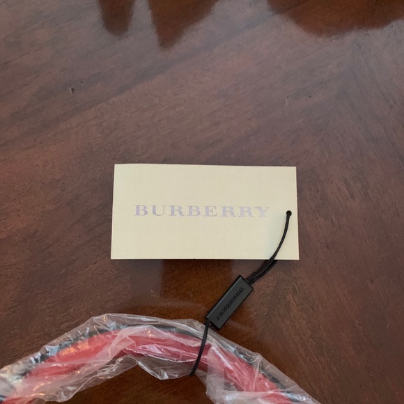 Burberry Satchel - Picture 6 of 6